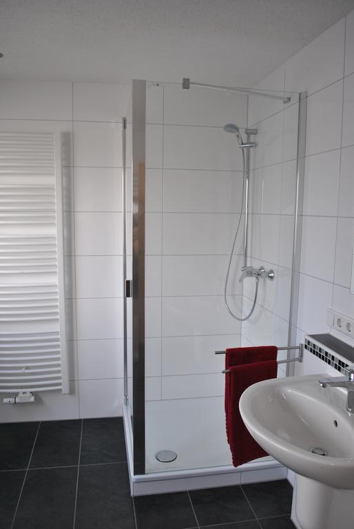 Ferienhaus Rauwolf Mit 2 Ferienwohnungen Roschbach Bagian luar foto